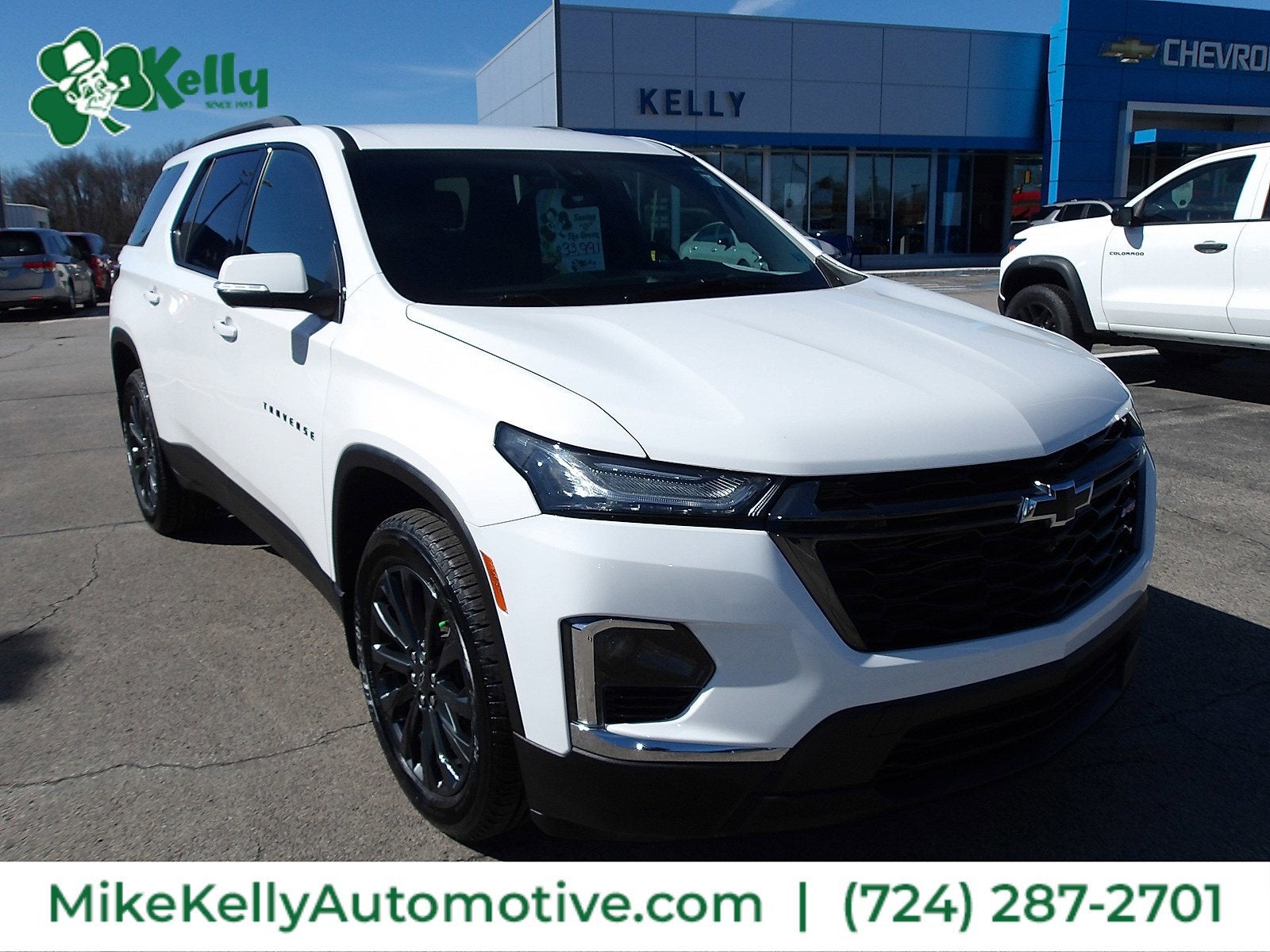 2023 Chevrolet Traverse RS in Summit White — front three-quarter view