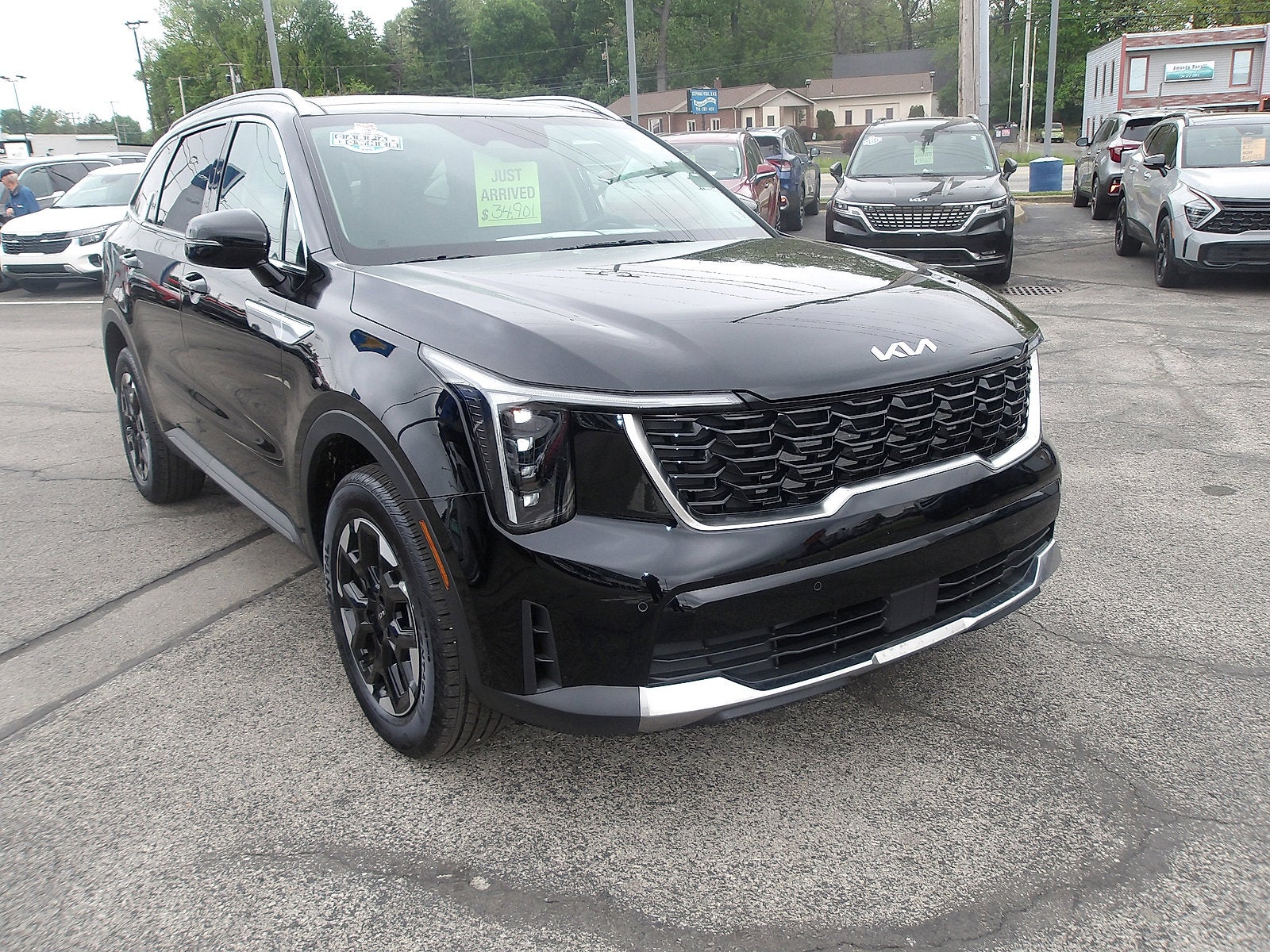 2025 Kia Sorento S in Ebony Black — front three-quarter view